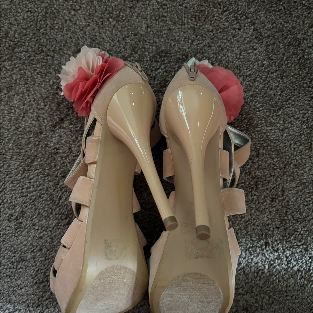 Deb Tan High Heels with Elegant Bow Detail